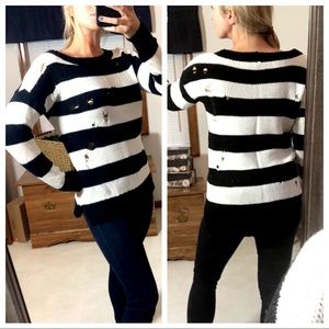 EXPRESS Distressed Sweater Size XS Like New